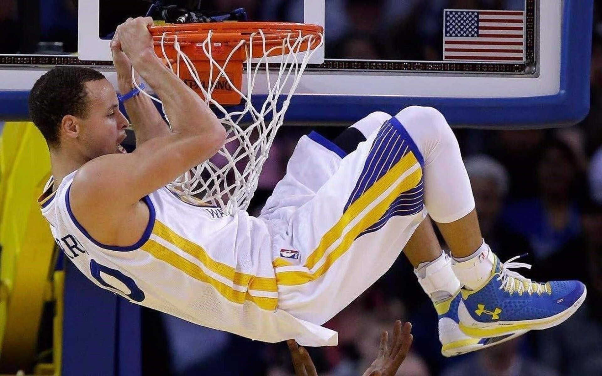NBA全明星赛星光熠熠 东契奇率队逆转夺MVP