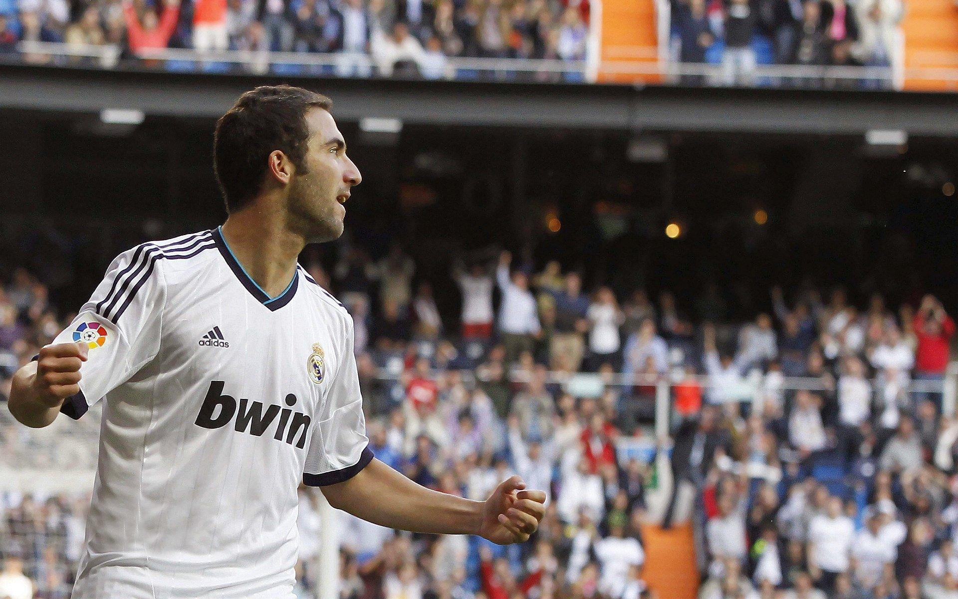 斯卡洛尼确认梅西回归条件，身体达标即出战波多黎各，阿根廷队备战迈入新阶段